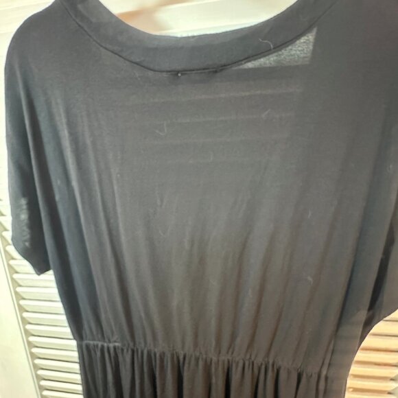 Sealed With A Kiss Designs (SWAK) “Cassandra” Color Block Dress–Black & Magenta - Picture 6 of 7